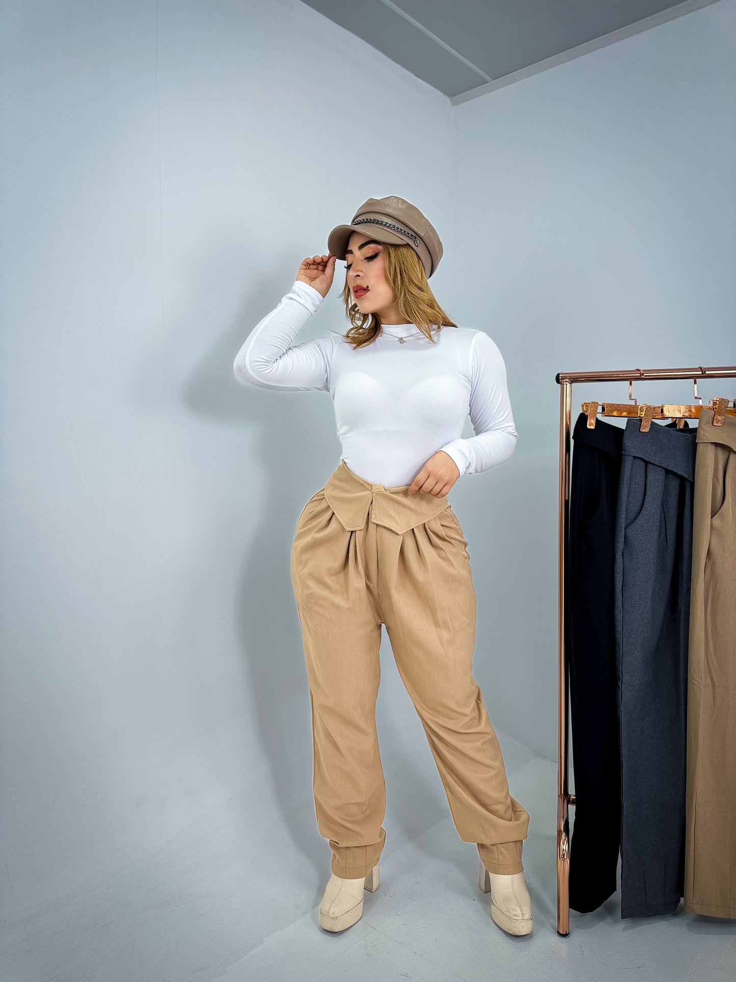 207. PANTALON TOKIO