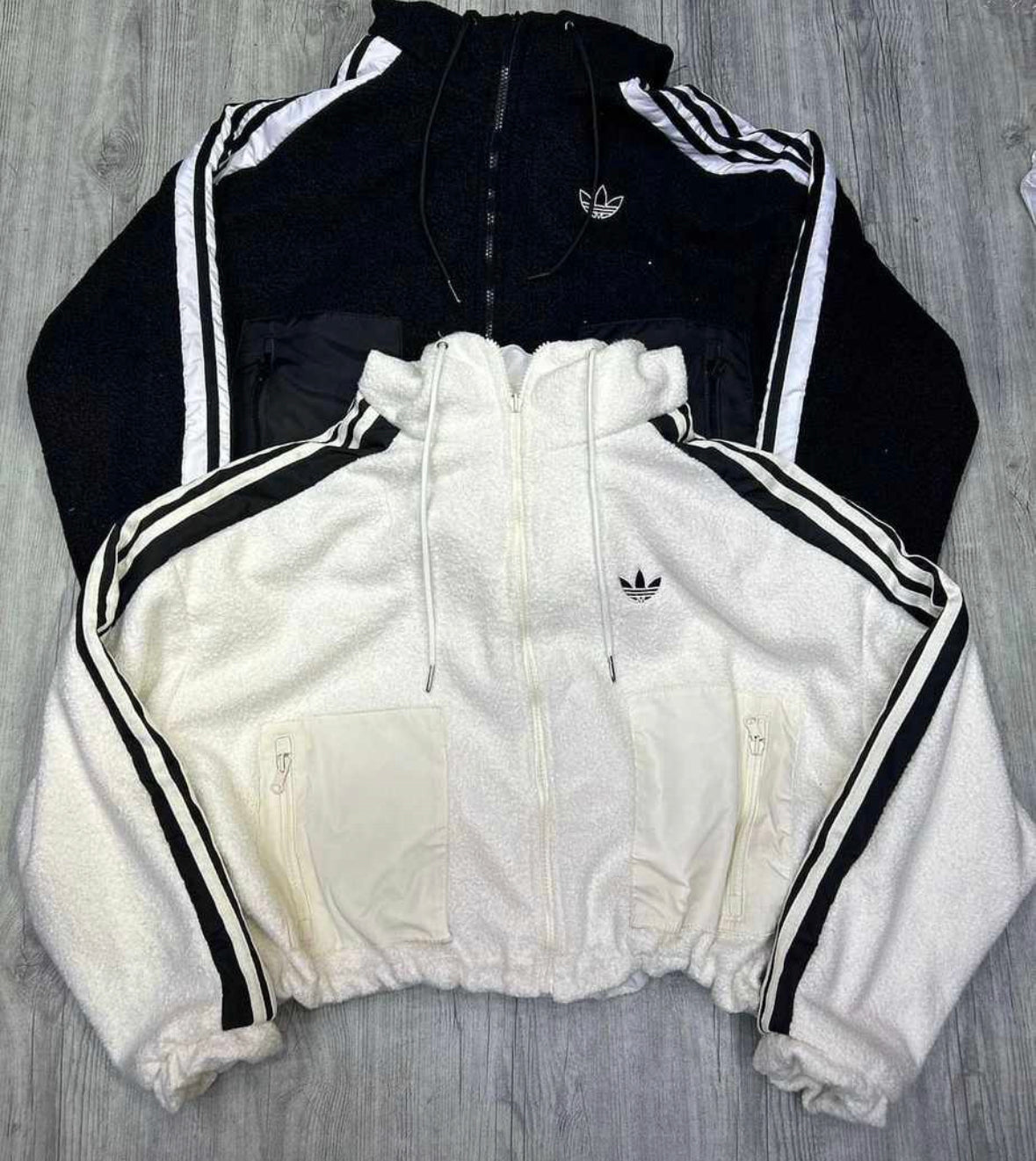 383.CHAQUETA ADIDAS🌻