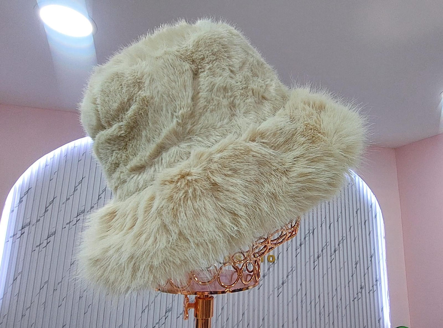 23. GORRO PELUCHE 🌻