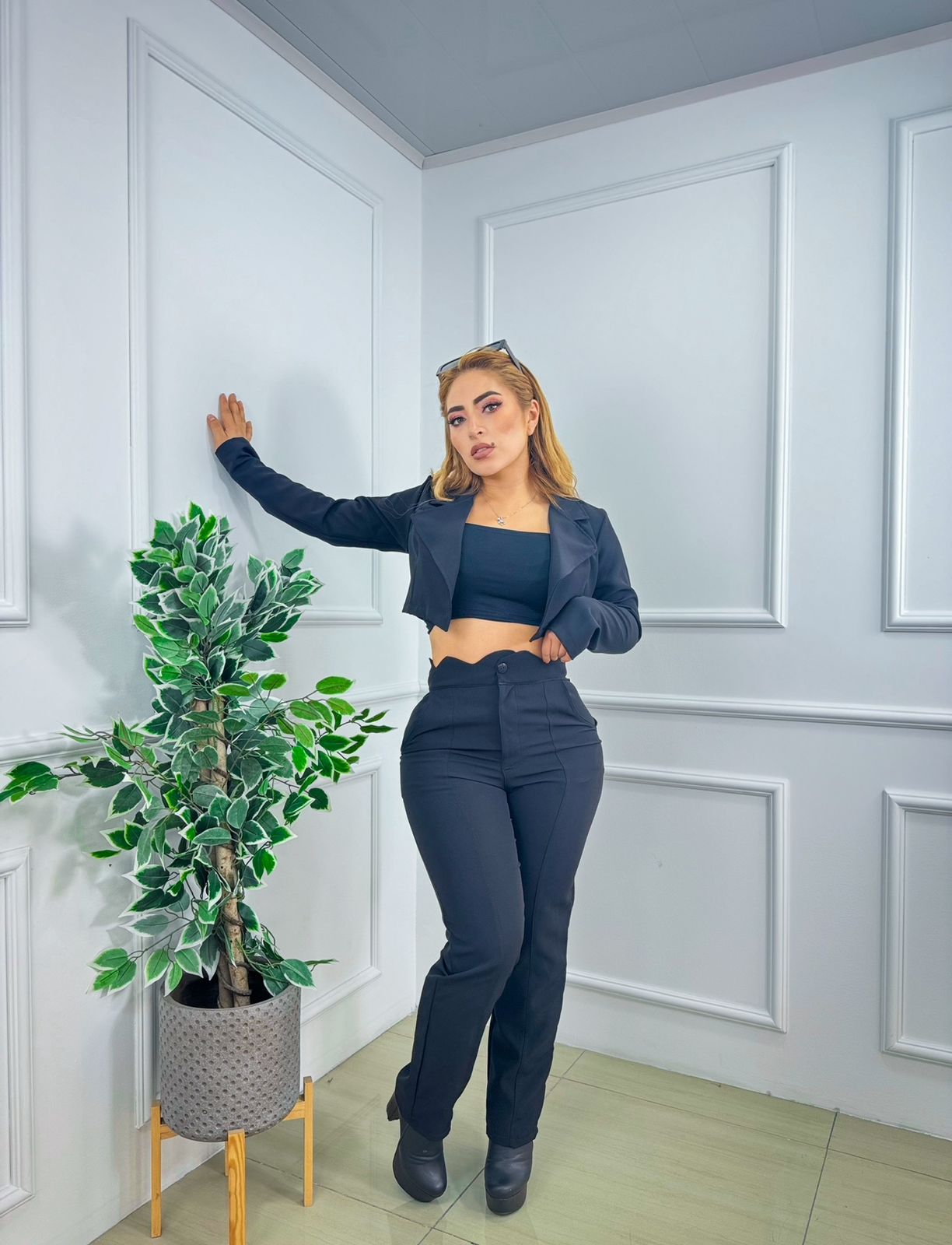 198. PANTALON REINA