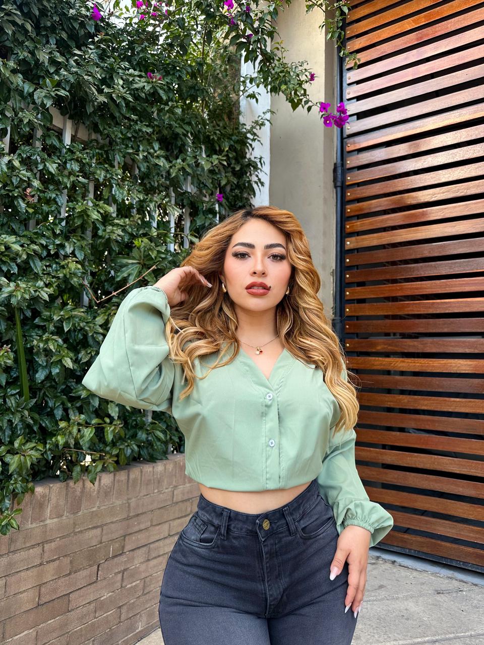 126.BLUSA VALERY