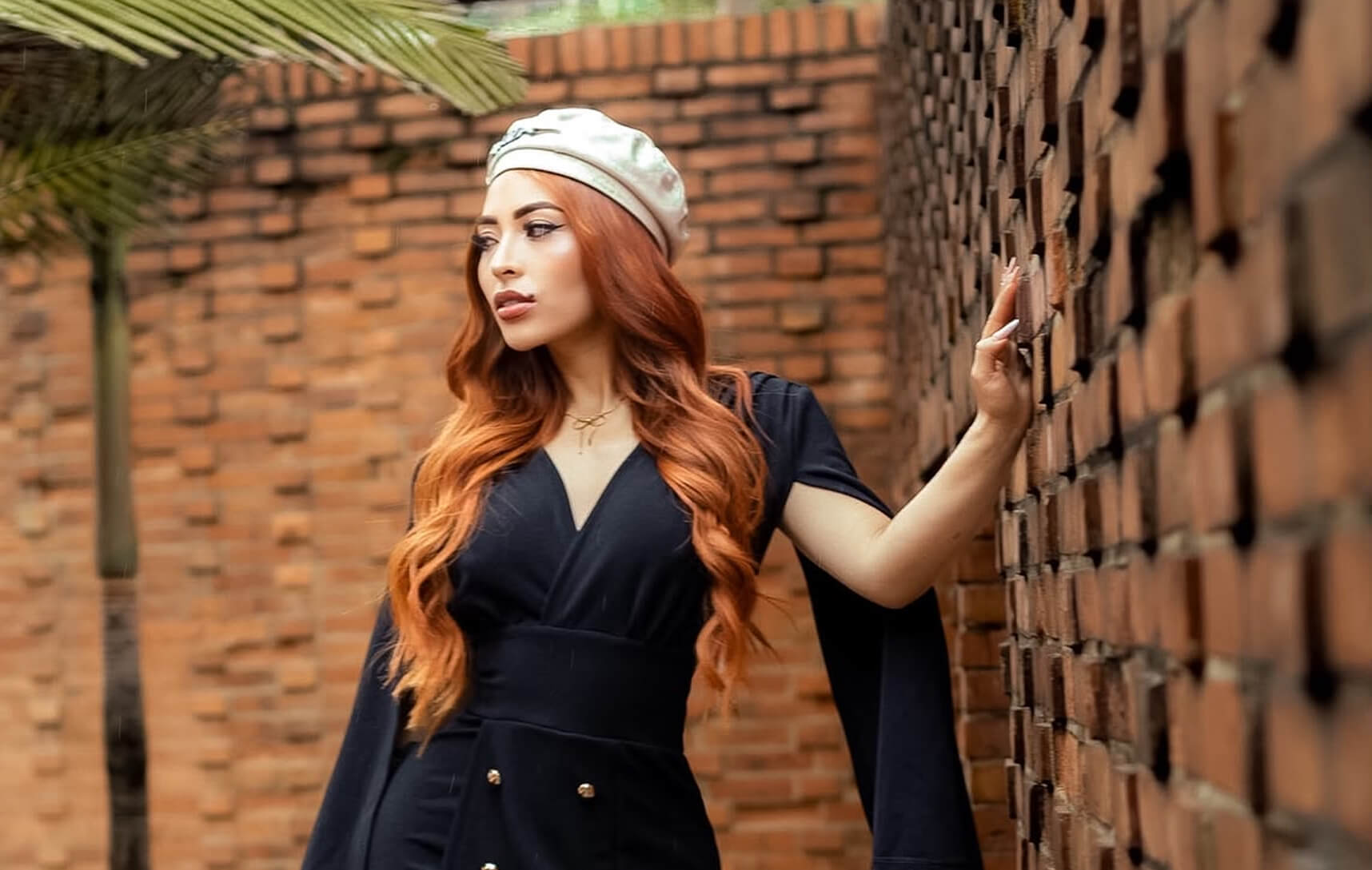 La moda evoluciona cada temporada y en Yass Moda queremos que siempre estés un paso adelante.
