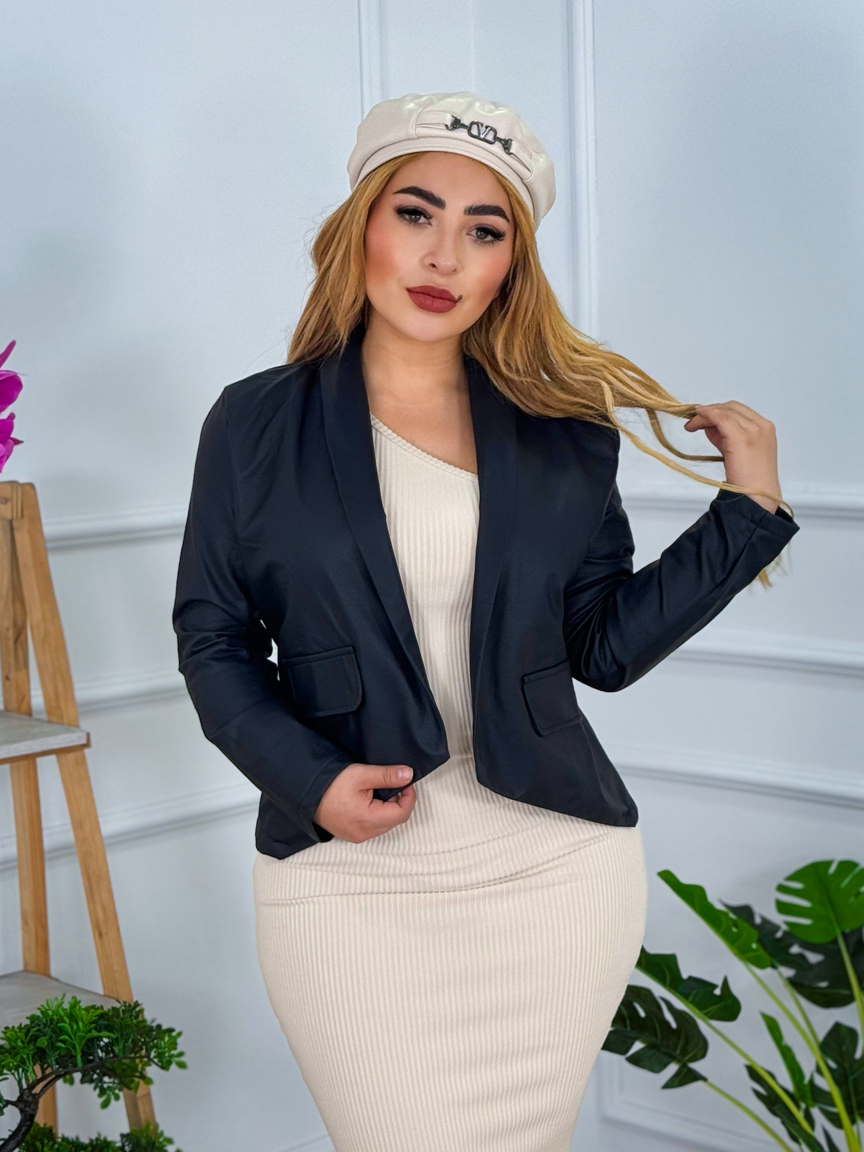 66.CHAQUETA OLIVA Imagen secundaria del producto