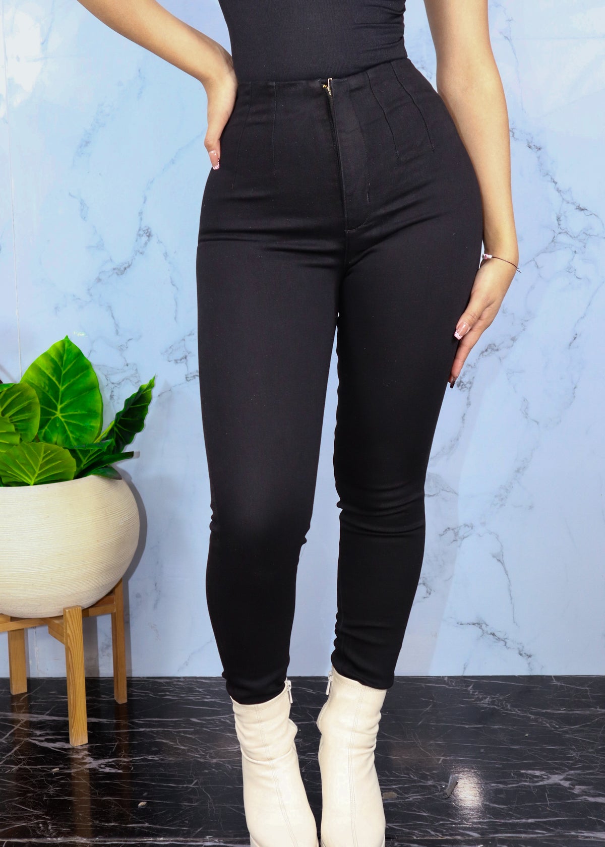 26. LIPO JEAN