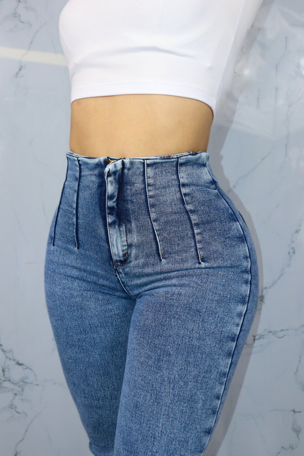 26. LIPO JEAN