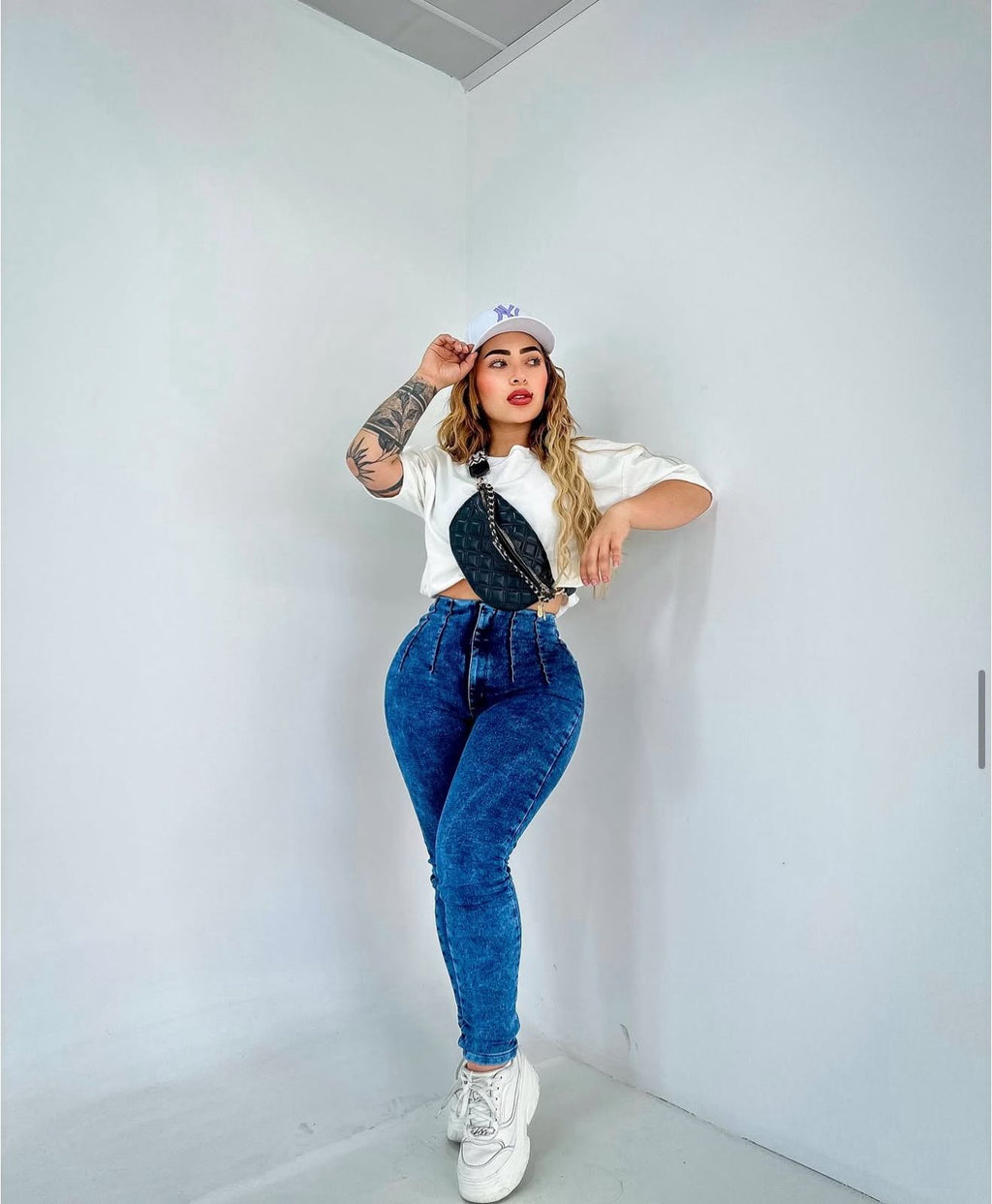 26. LIPO JEAN