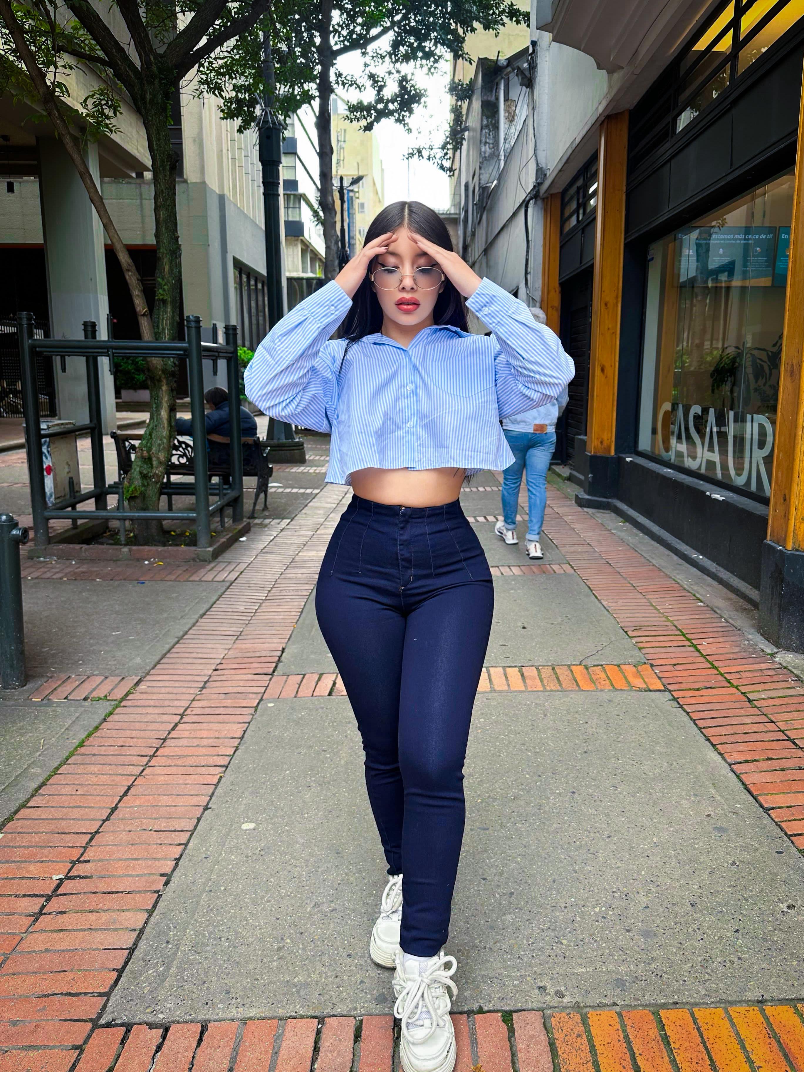 26. LIPO JEAN