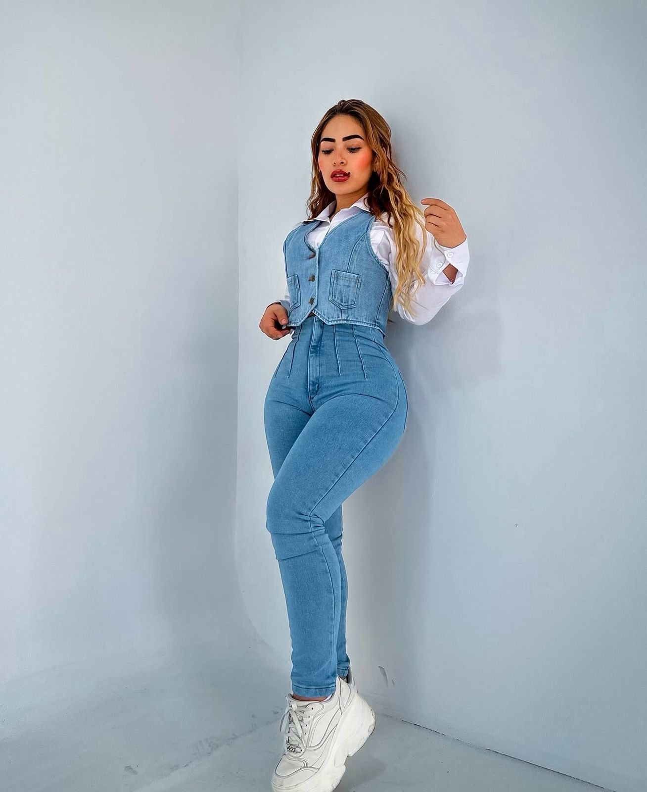 💗3 LIPO JEANS $199.900