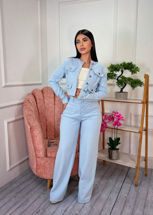 131.CONJUNTO CELESTE