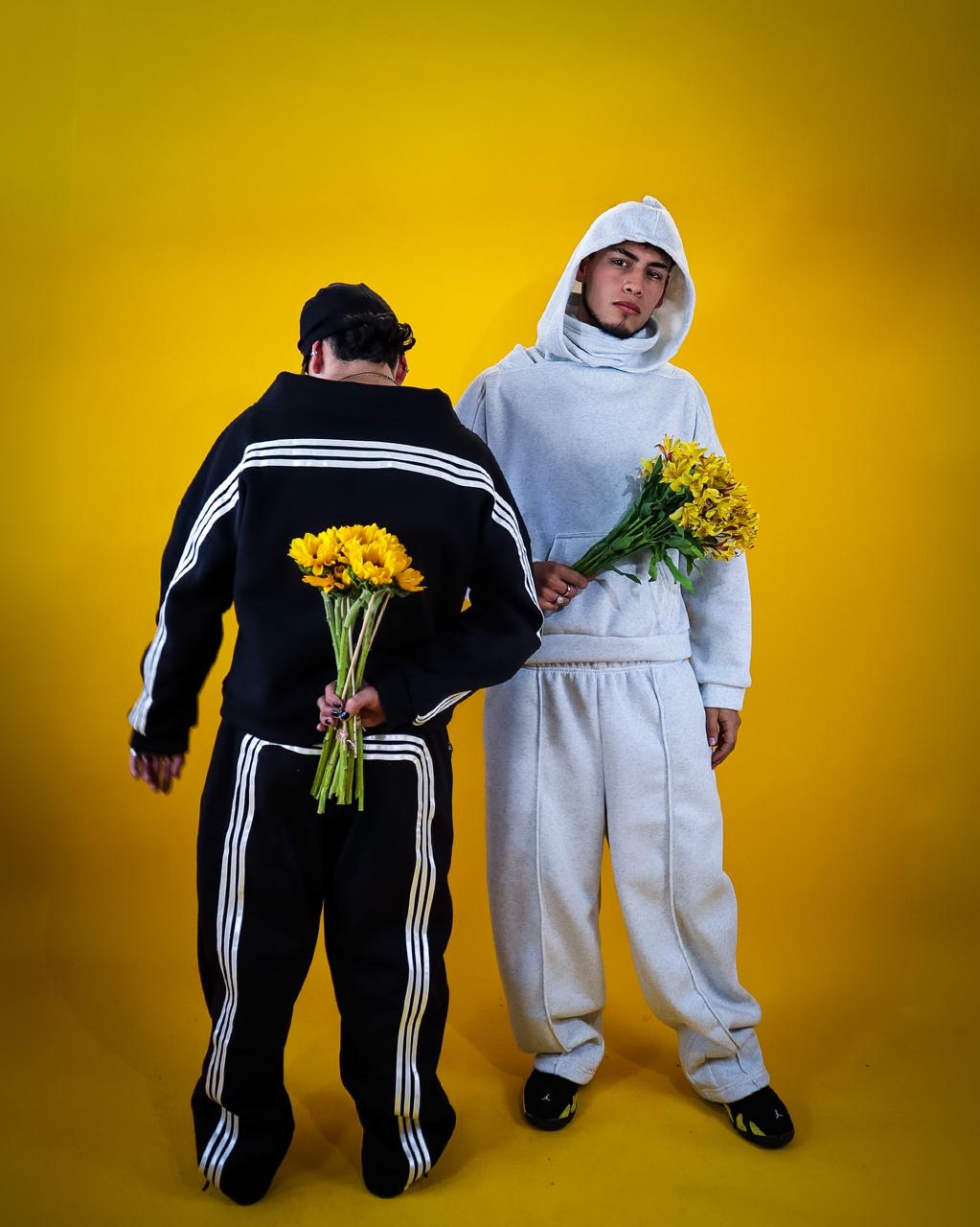 313.SUDADERA  BAD BUNNY Imagen secundaria del producto