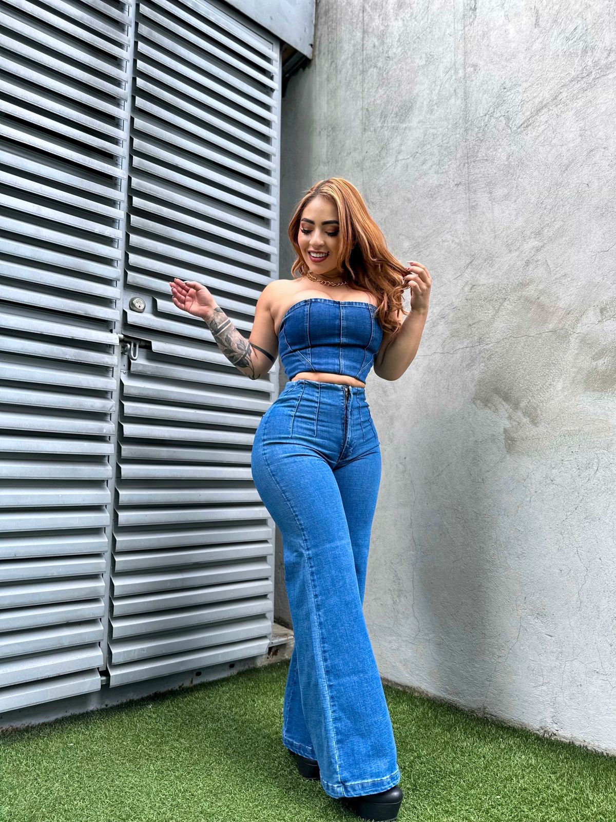 41. LIPO WIDE LEG